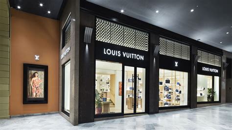 louis vuitton bologna negozio|louis vuitton bologna account.